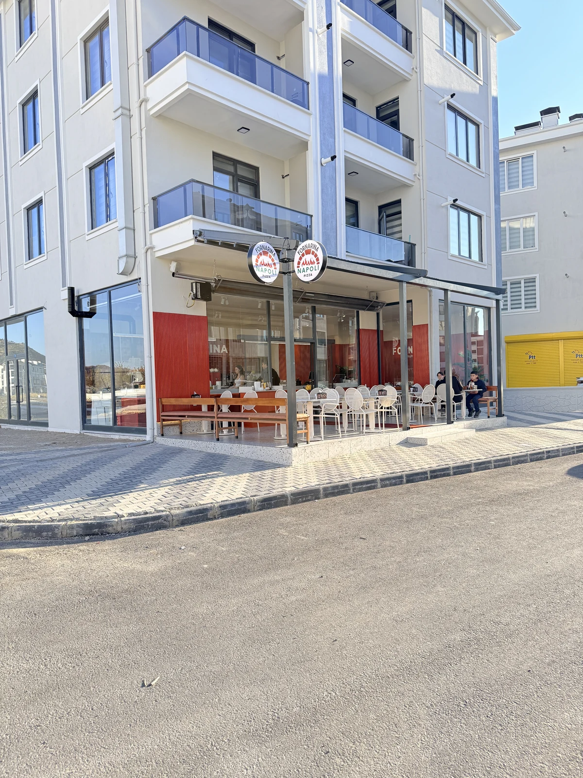 Afyonkarahisar’daki Fornarina Napoli Pizza restoranının dış cephesi