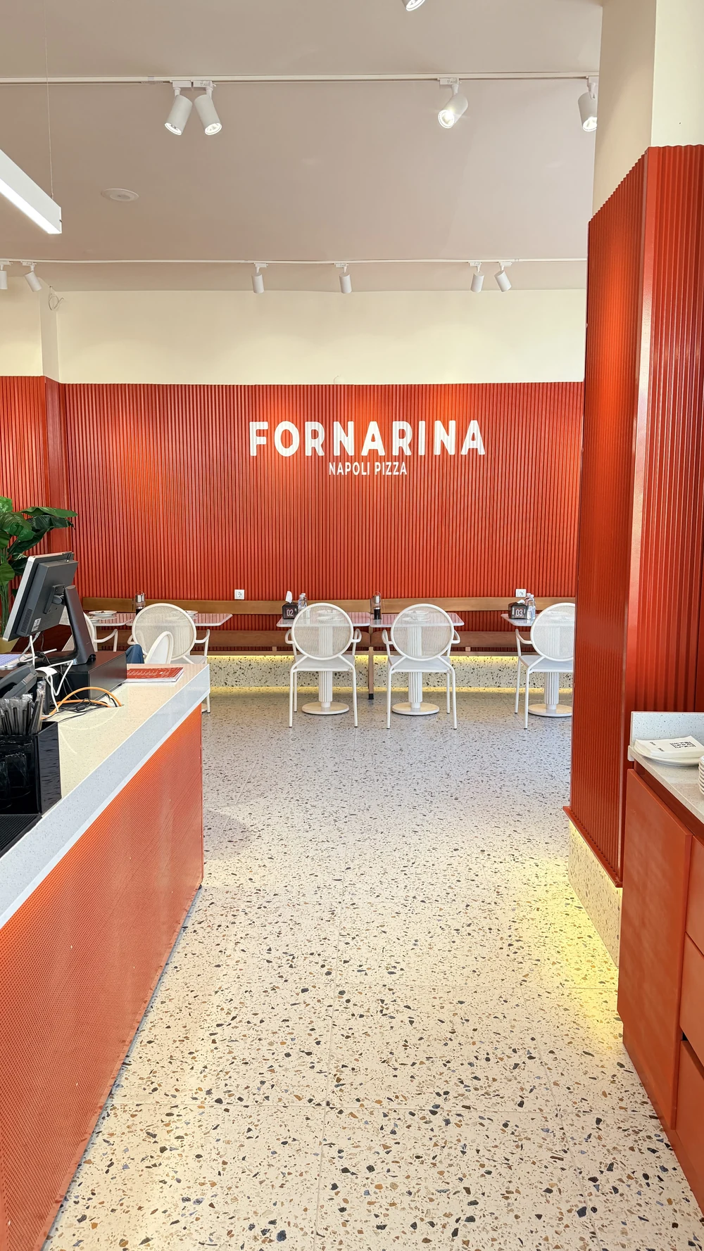 Fornarina Napoli restoranının iç mekânı